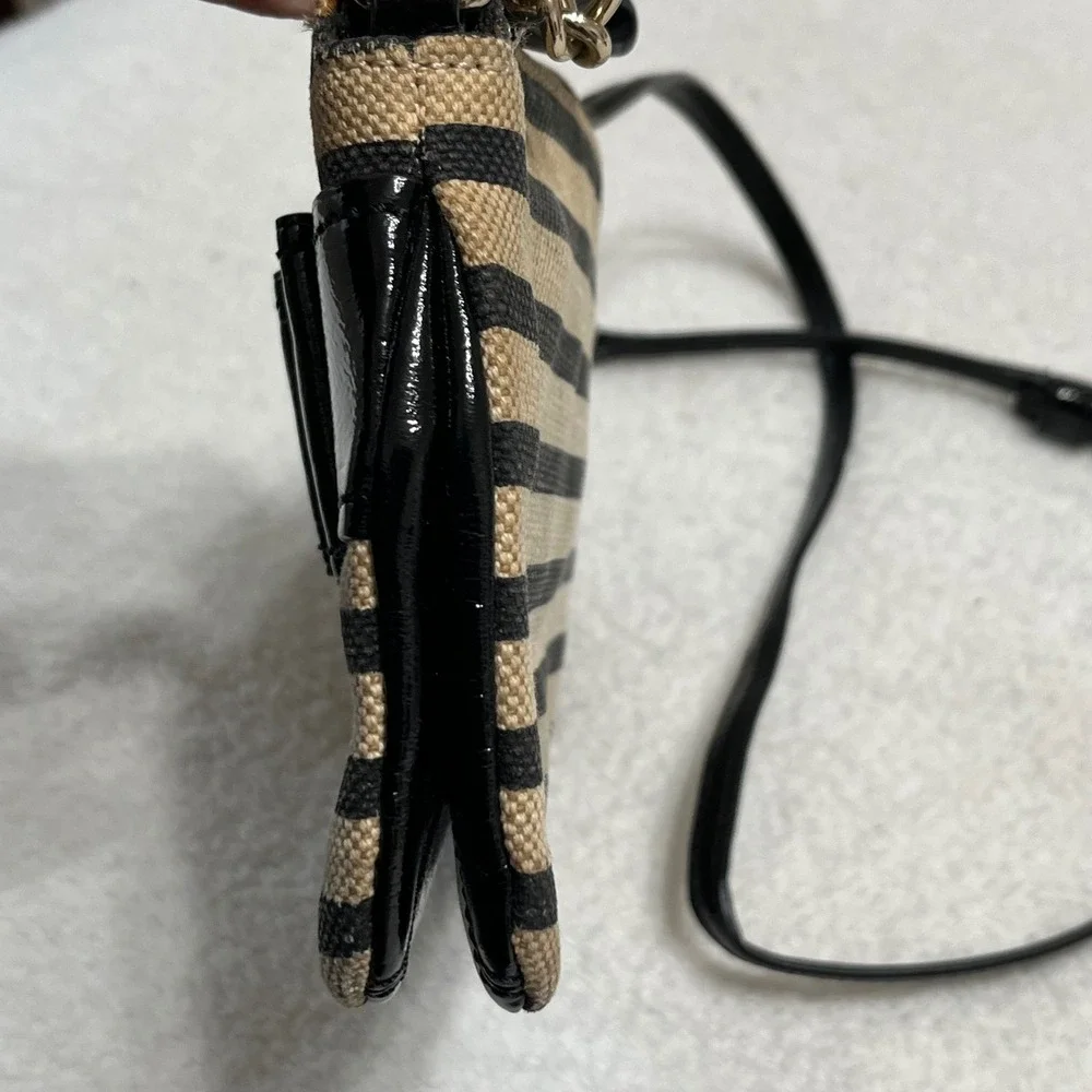 Kate Spade Villabella Ave. Celina‎ Striped Bow Wristlet Clutch Black Tan Patent